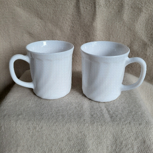 VINTAGE Arcopal France Milk Mug